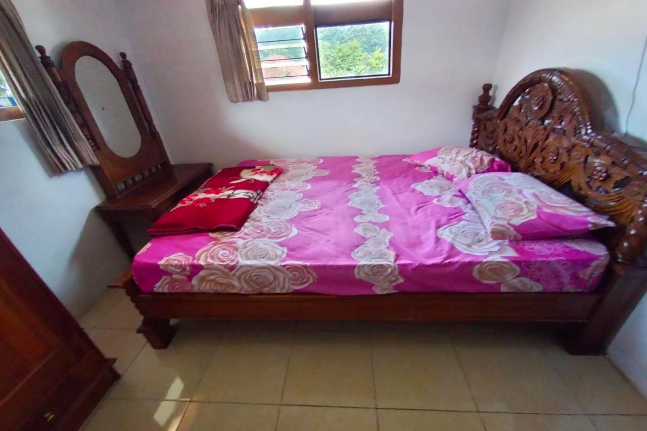 Oyo 91250 Desa Wisata Taraju Tasikmalaya
