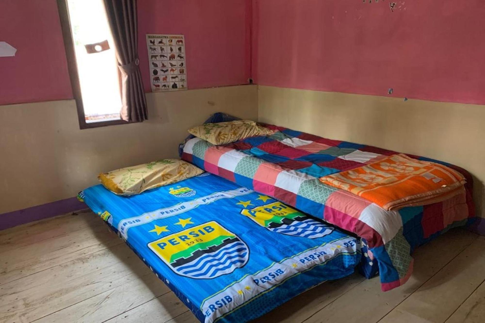 Oyo 91250 Desa Wisata Taraju Hotel 2*