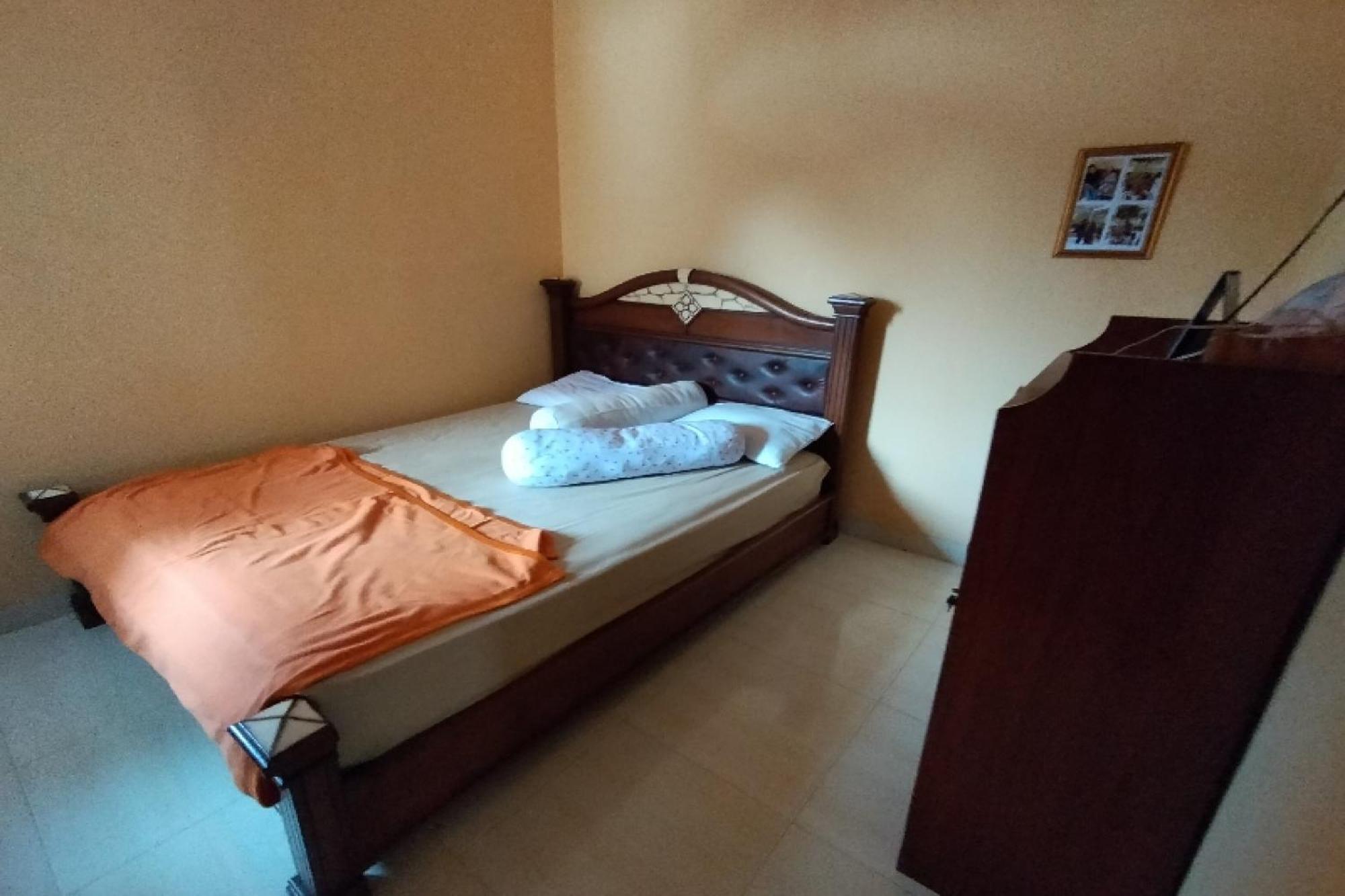 Oyo 91250 Desa Wisata Taraju Hotel 2*