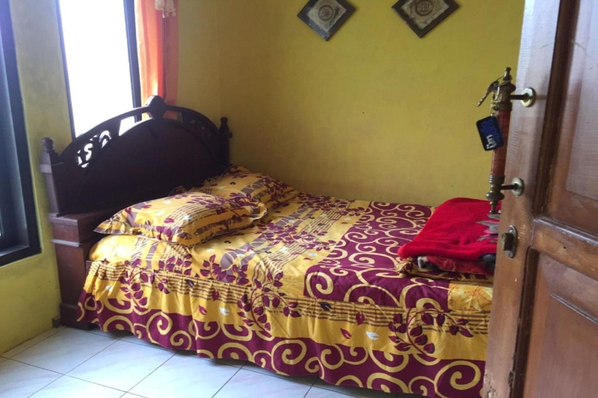 Oyo 91250 Desa Wisata Taraju 2*